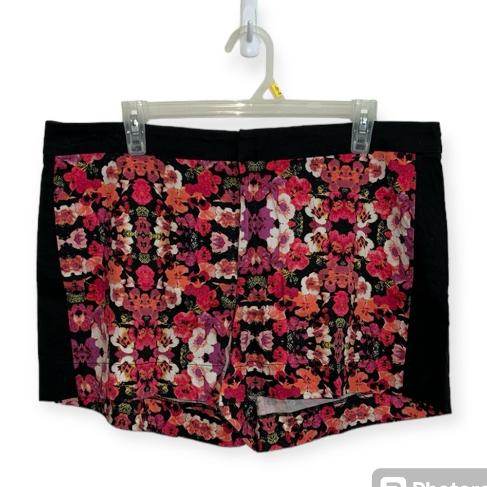 5/$30 🎈 Nicole by Nicole miller women’s floral shorts size 14